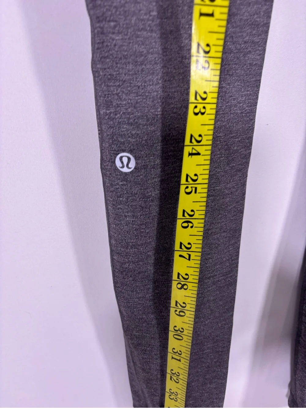 Lululemon Gray Heathered Leggings Side Pockets Size 8 28